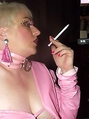 The unrelenting desire of a mature woman who offers her body for money.