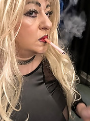 CrybabyCari’s World of Seduction ✨ - 11 Pics