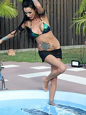Photo shooting with Sidney Dark at the pool
