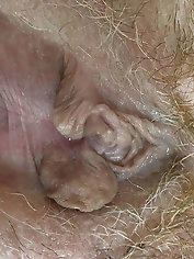 My wife’s juicy pussy